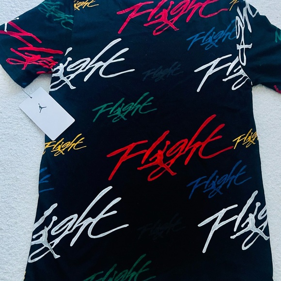 Multicolor Graphic Tee - Picture 3 of 3